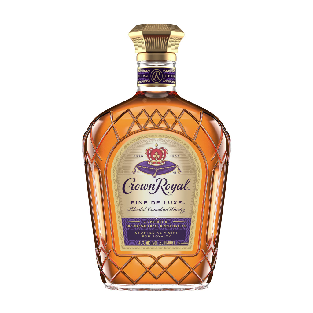 CROWN ROYAL® DE LUXE BLENDED WHISKY