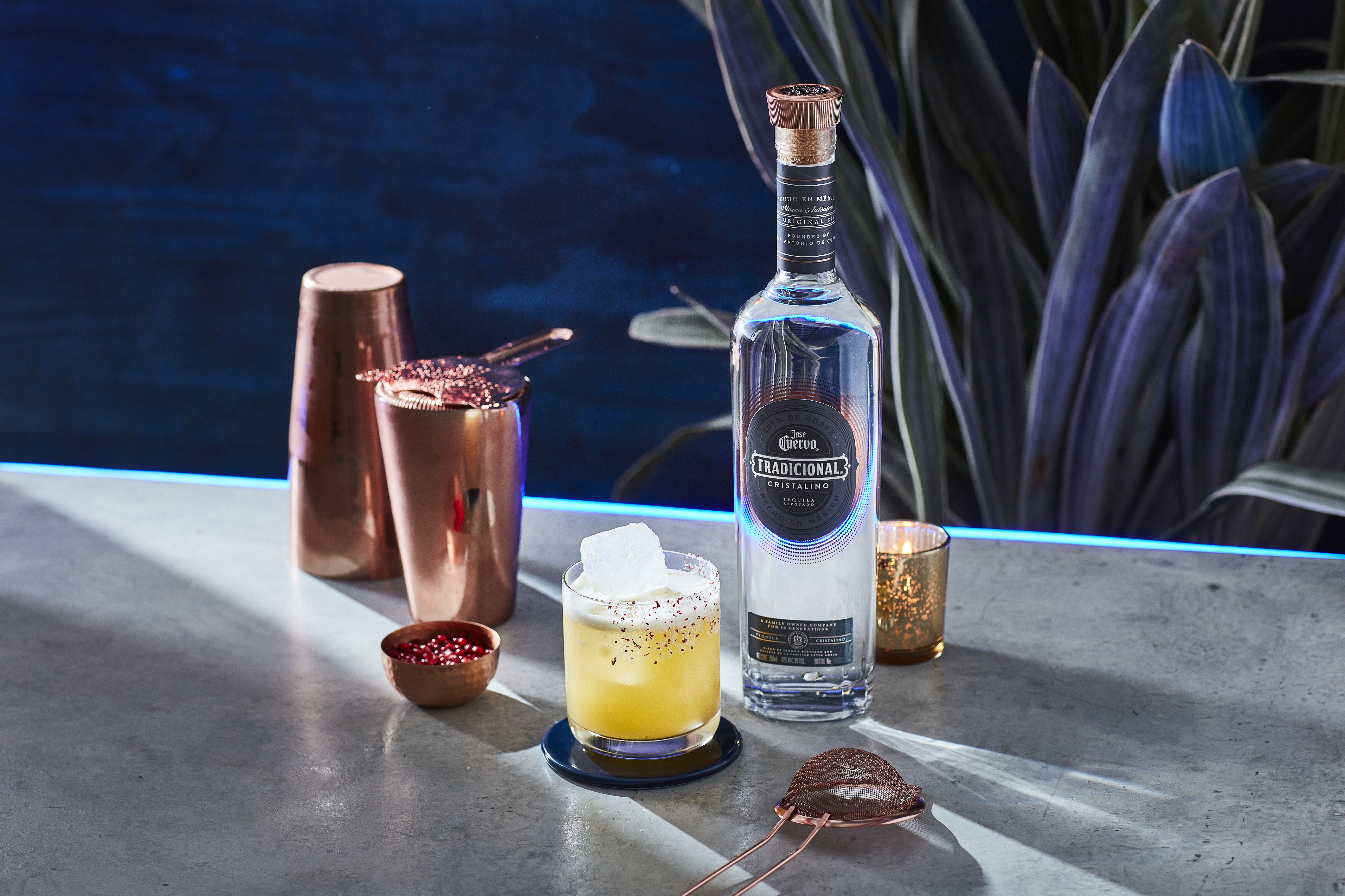 テキーラ Jose Cuervo Cristalino Reposado Jose Cuervo Tradicional Reposado Cristalino Tequila 750 ML